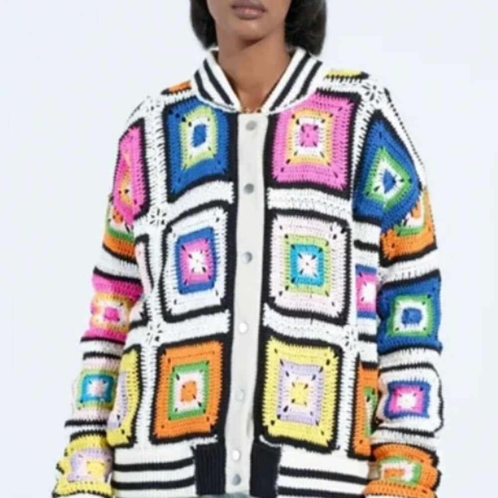 AKIRA Alhambra Crochet Bomber